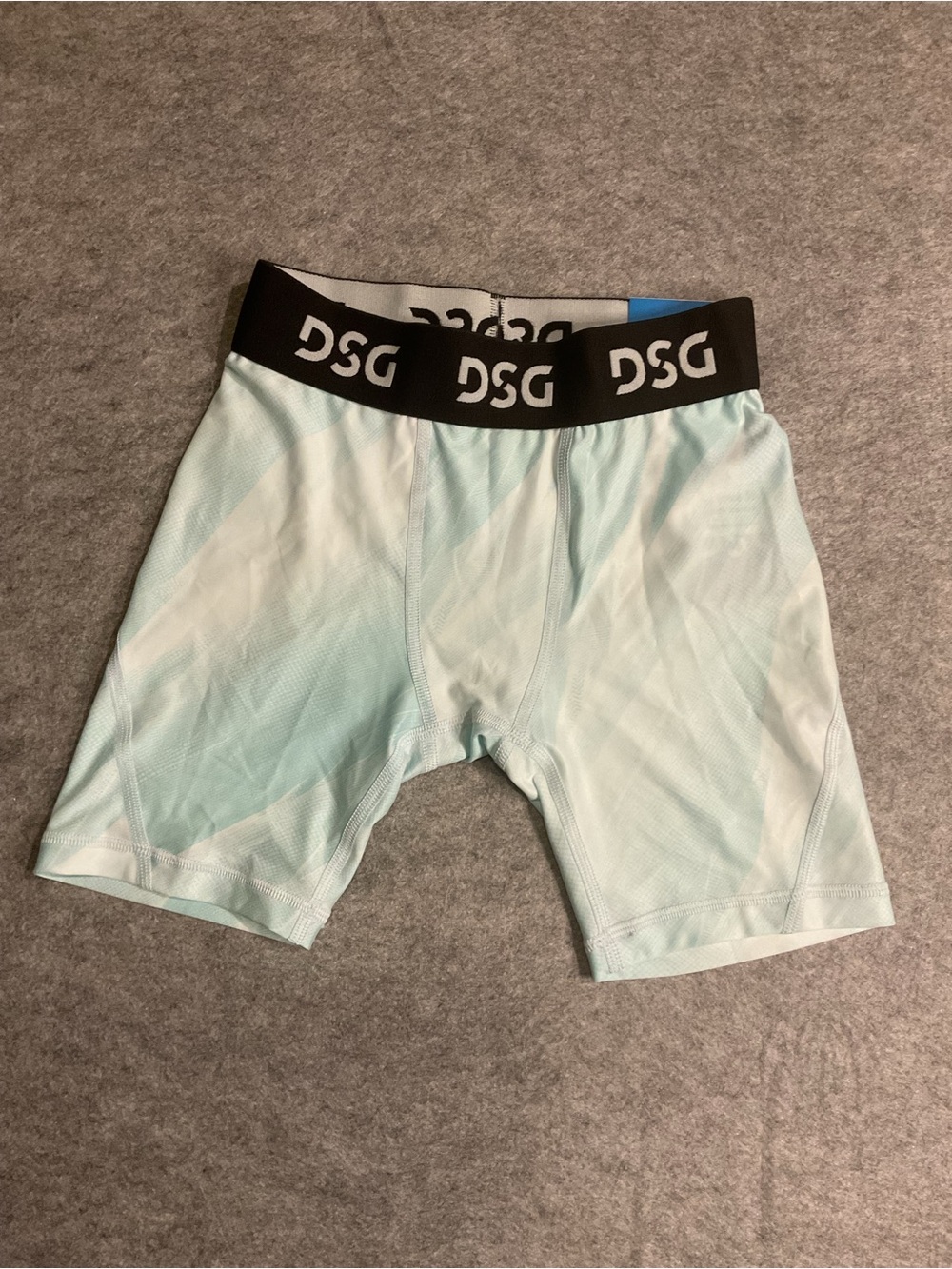 NWT DSG Light Blue Boys' Athletic Compression Shorts w/Black Waistband Size M